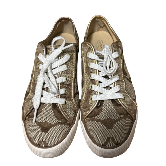 Dalia Tapestry Sneaker
